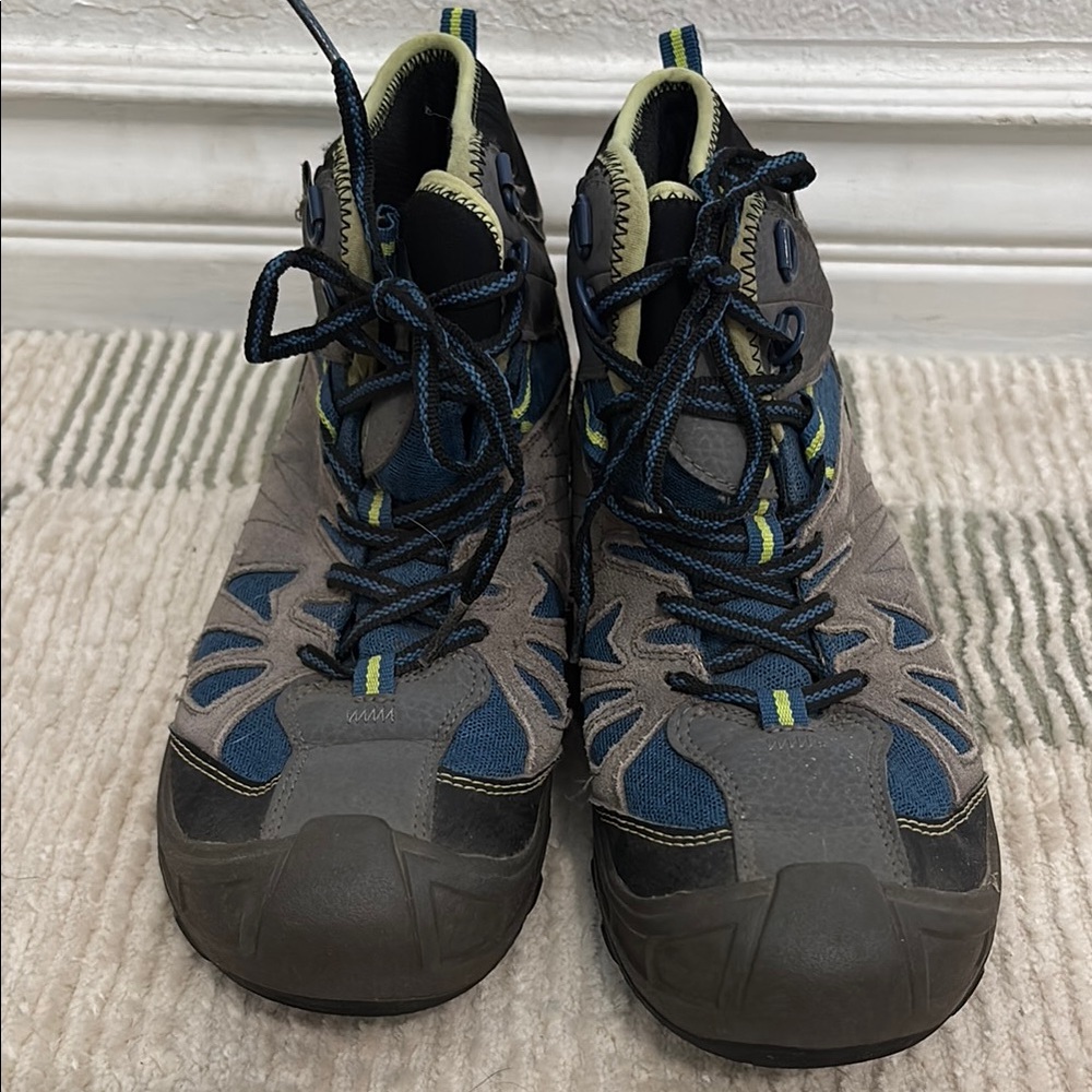 Merrell Gray and Blue Athletic Shoes with Ankle Support and Waterproof Design